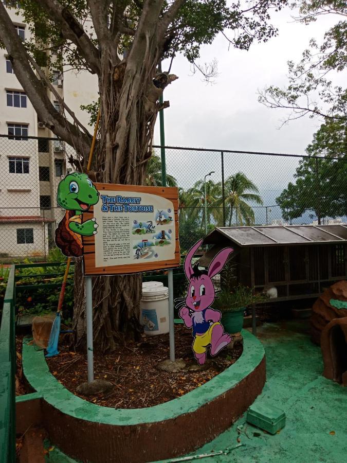Glory Beach Resort Private Penthouse 포트딕슨 외부 사진