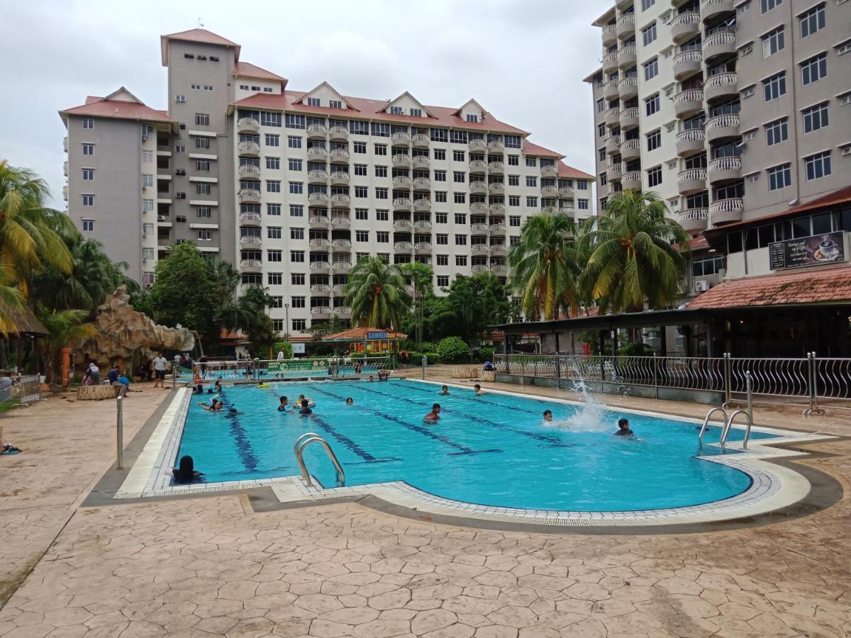Glory Beach Resort Private Penthouse 포트딕슨 외부 사진