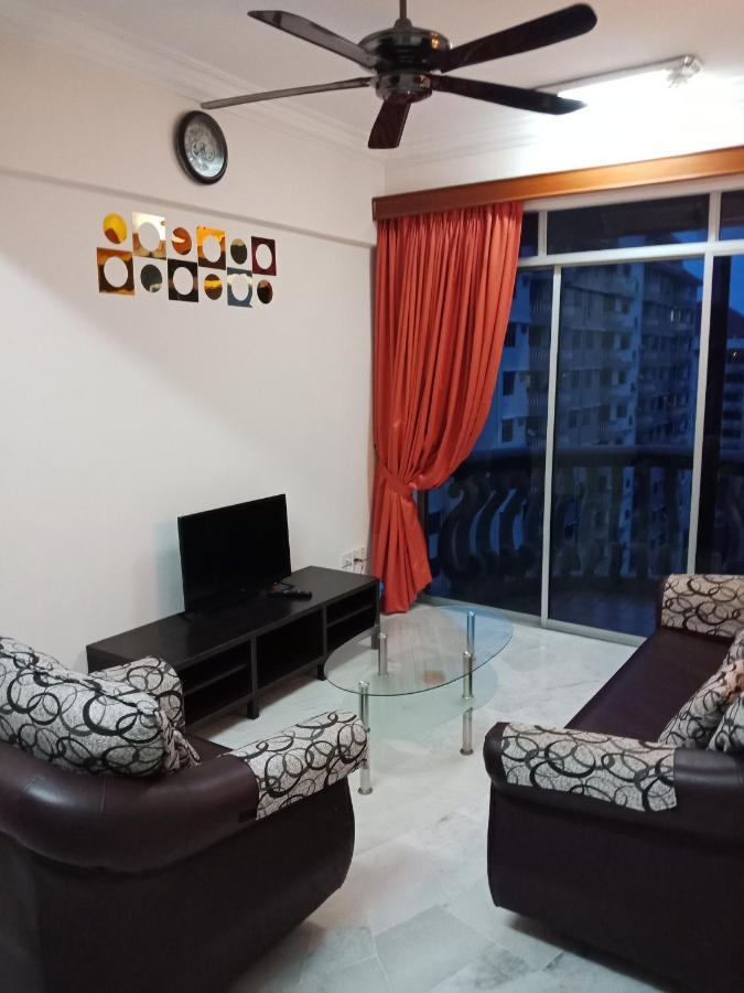 Glory Beach Resort Private Penthouse 포트딕슨 외부 사진