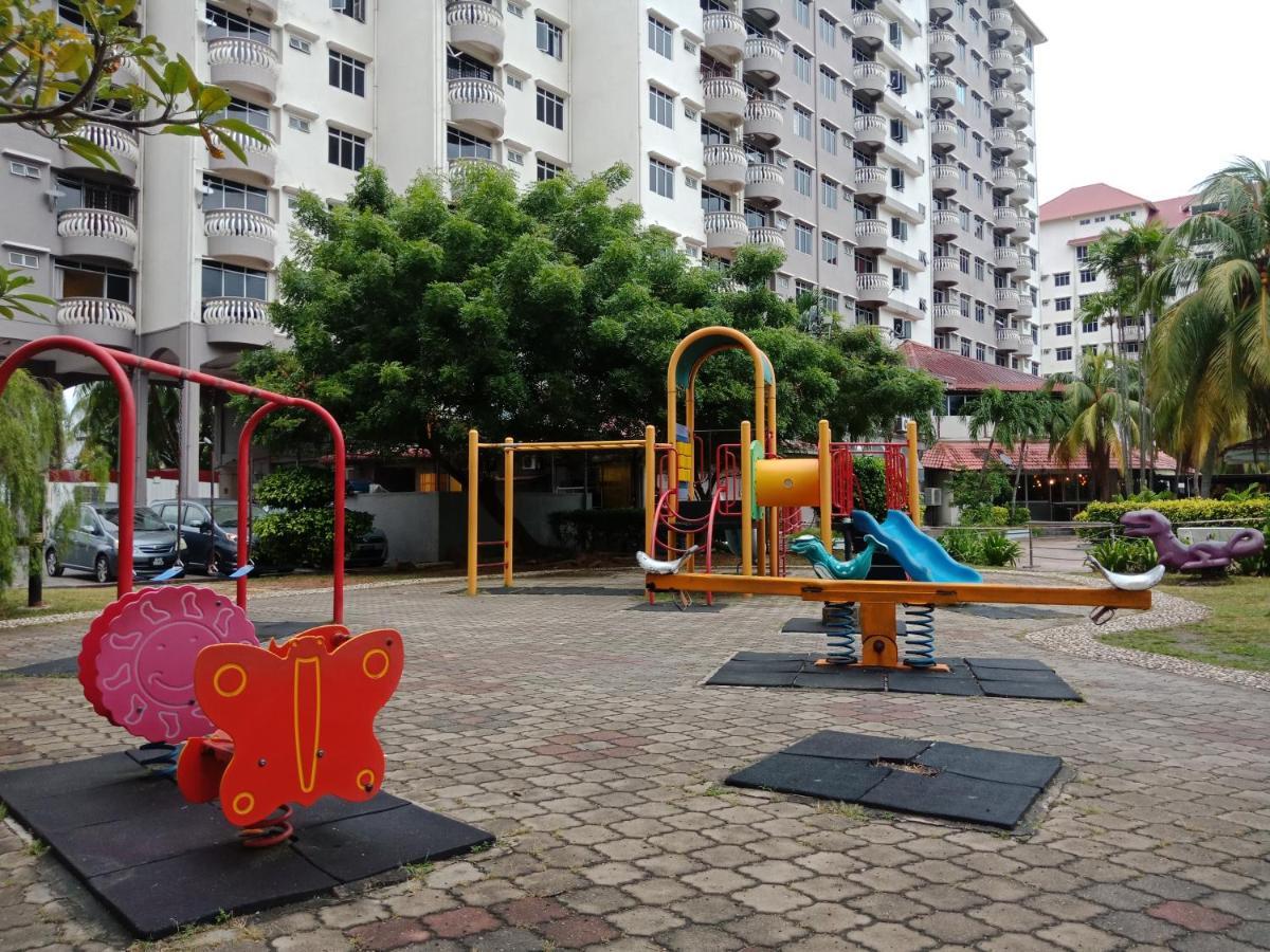 Glory Beach Resort Private Penthouse 포트딕슨 외부 사진