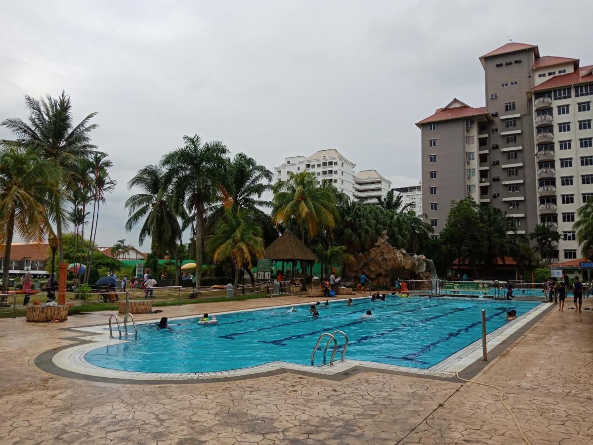 Glory Beach Resort Private Penthouse 포트딕슨 외부 사진