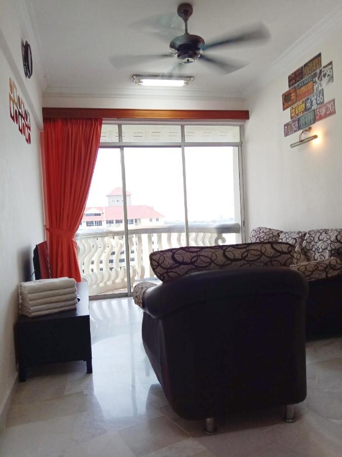 Glory Beach Resort Private Penthouse 포트딕슨 외부 사진