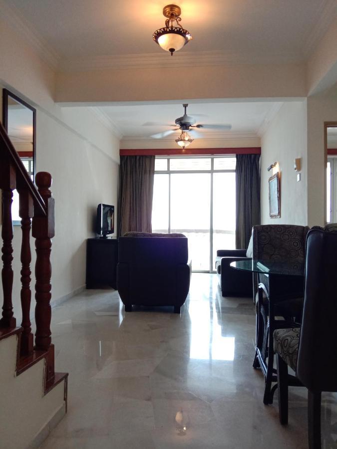 Glory Beach Resort Private Penthouse 포트딕슨 외부 사진