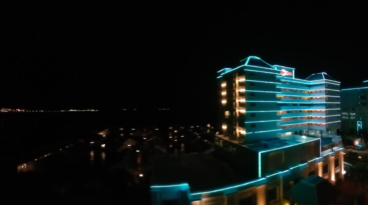 Glory Beach Resort Private Penthouse 포트딕슨 외부 사진